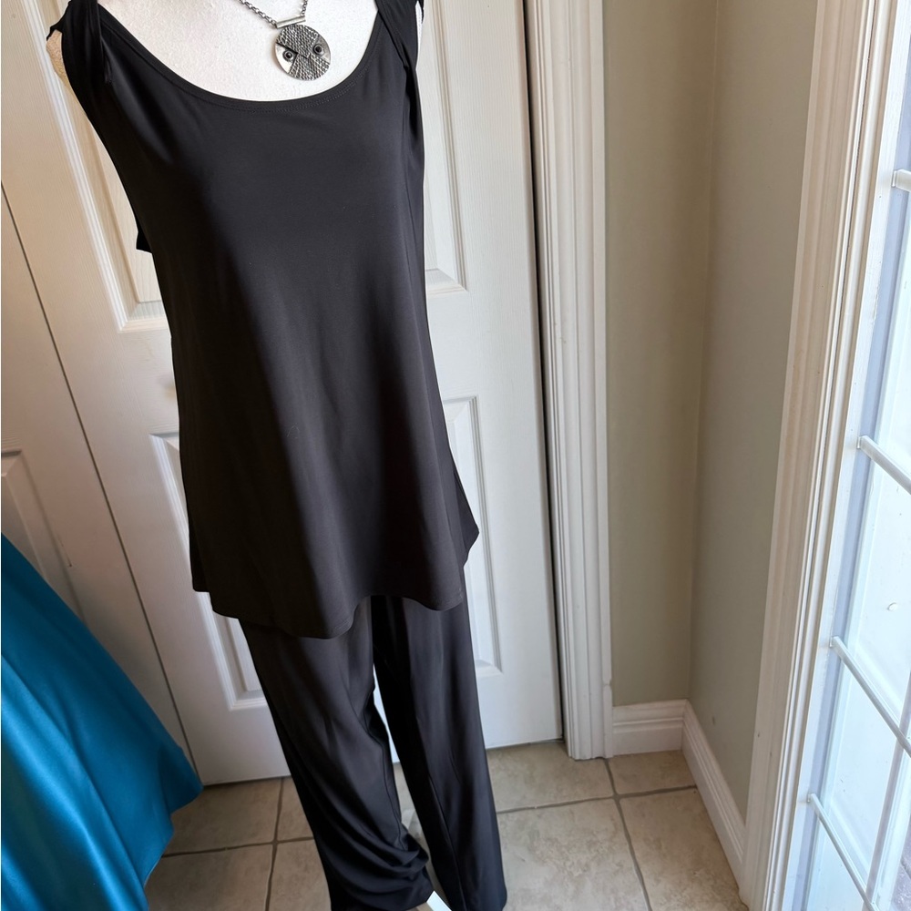 Antthony Black Patterned Ensemble